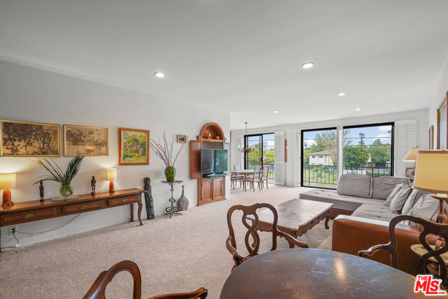 Property photo of 4454 Ventura Canyon AV