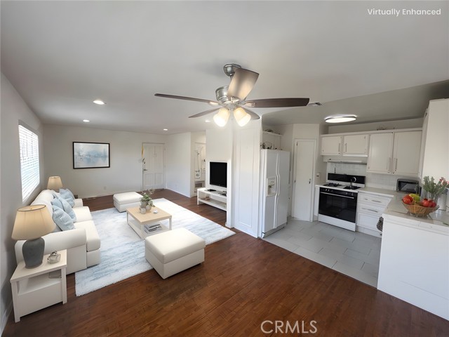 Property photo of 18619 Collins ST