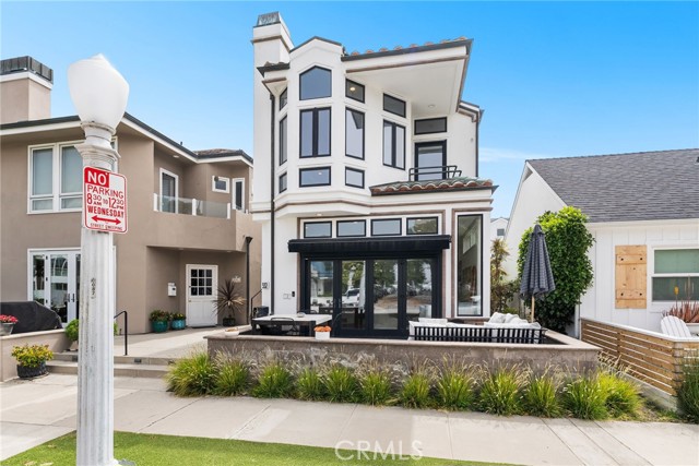 Property photo of 332 L ST