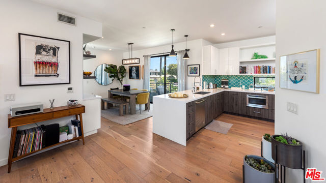 Property photo of 11900 Washington PL