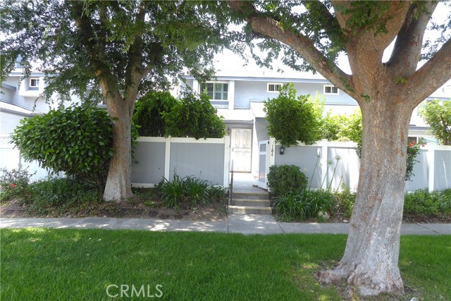 Photo of 900 W Sierra Madre Av