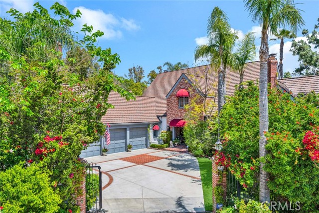 Property photo of 10302 Broadview PL