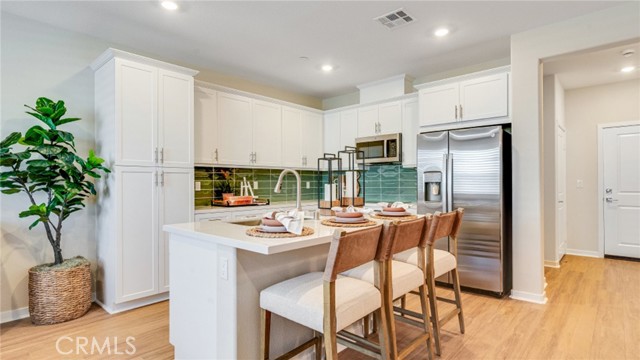 Property photo of 2747 E Amberley Privado