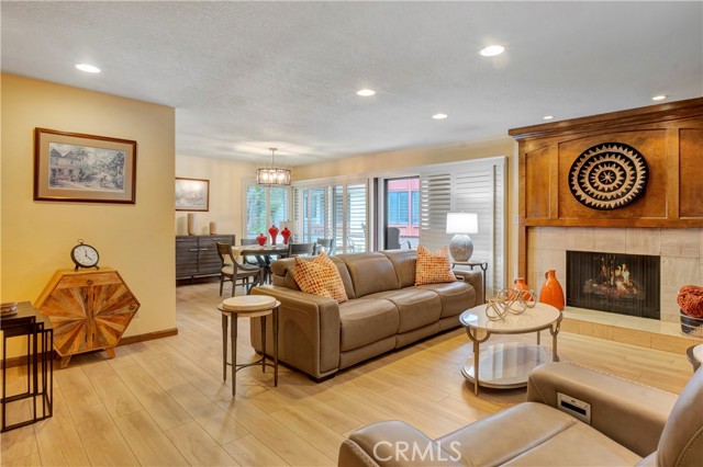 Property photo of 6272 Riviera CR