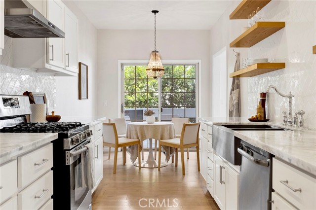 Property photo of 1840 Veteran AV