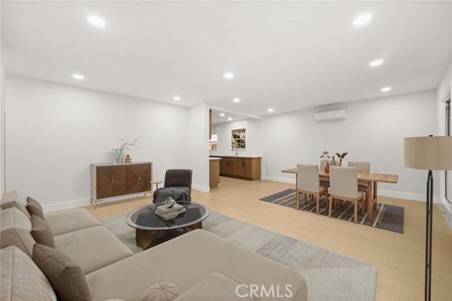 Property photo of 2529 W Glenhaven AV