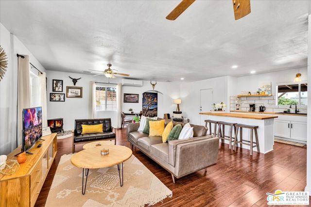 Property photo of 62093 Mountain View CR