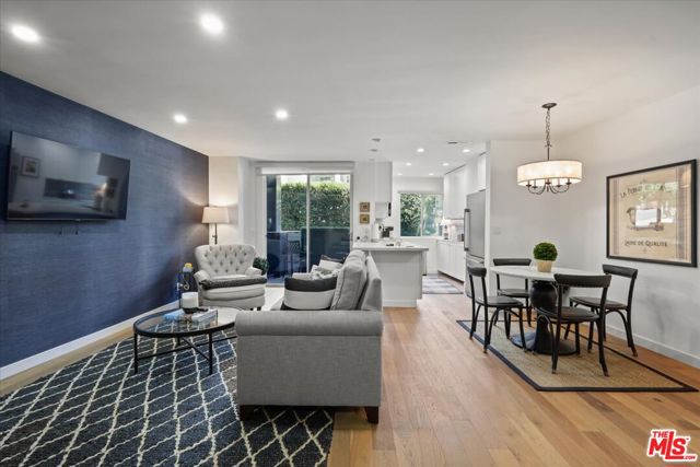 Property photo of 7250 Franklin AV