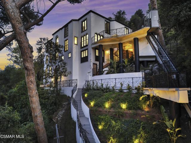 Property photo of 1301 N Beverly DR
