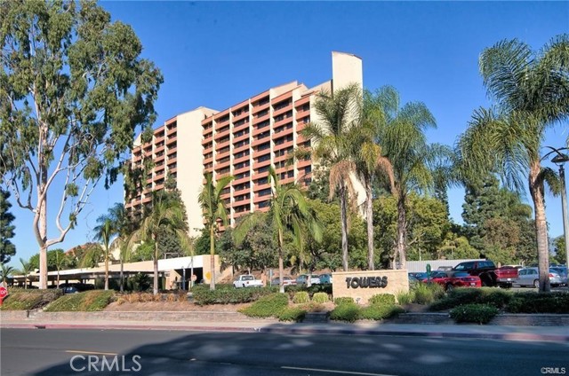Property photo of 24055 Paseo Del Lago