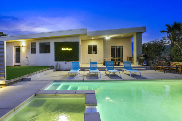 Property photo of 67686 Long Canyon LN