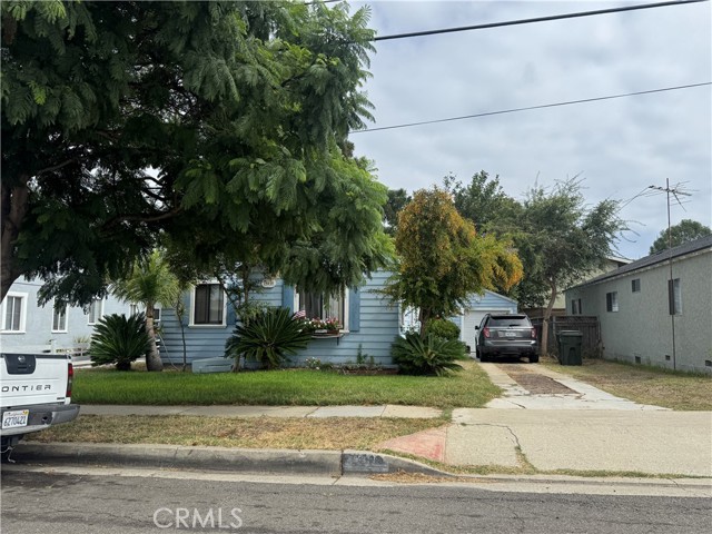 Property photo of 25410 Oak