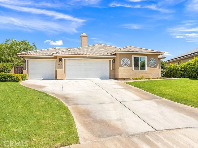 Property photo of 78150 Calico Glen
