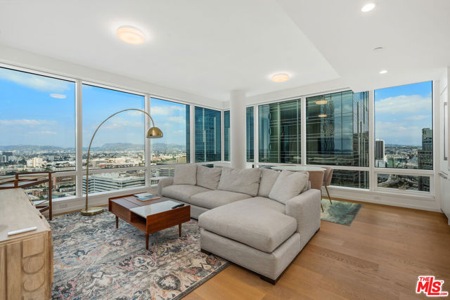 Property photo of 877 Francisco ST