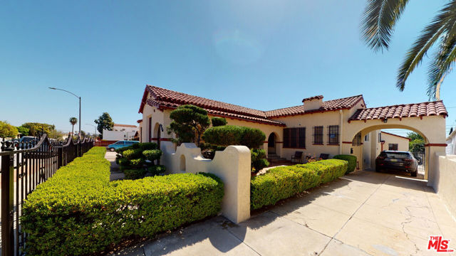 Property photo of 2426 Fairmount ST