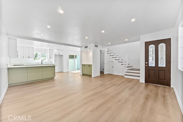 Property photo of 619 N Wilson AV