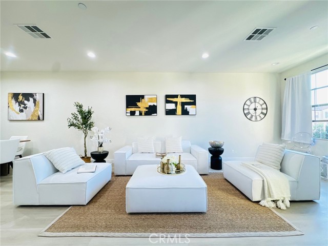 Property photo of 52 Capricorn