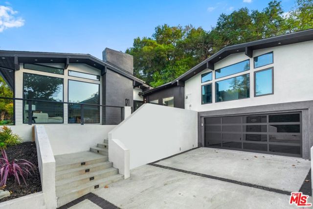 Photo of 3873 Royal Woods Dr