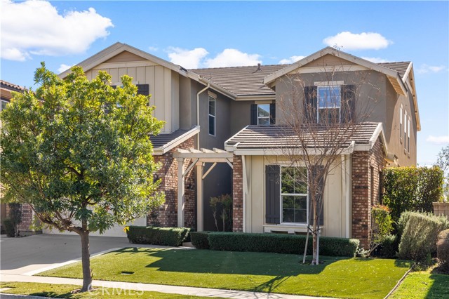 Property photo of 638 E Tangerine ST