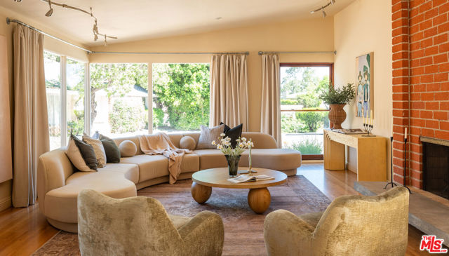 Property photo of 16141 Bayberry PL