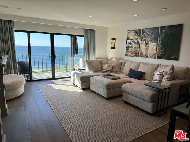 Property photo of 6820 Las Olas WY