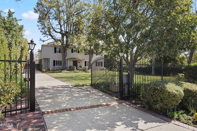 Property photo of 980 El Campo DR