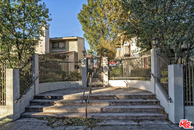 Property photo of 18433 Hatteras ST