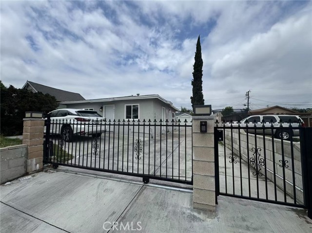 Property photo of 951 E Elma ST