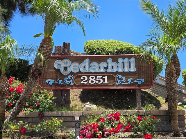 Property photo of 2851 Rolling Hills DR