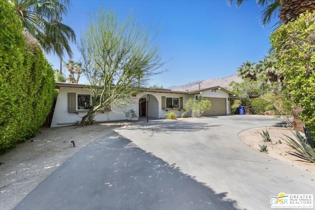 Property photo of 1365 E Tachevah DR