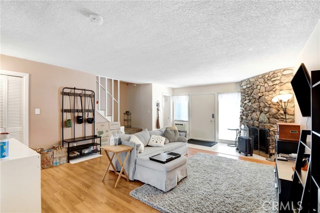 Property photo of 315 N Acacia AV