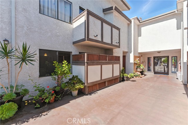 Property photo of 6250 Fulton AV