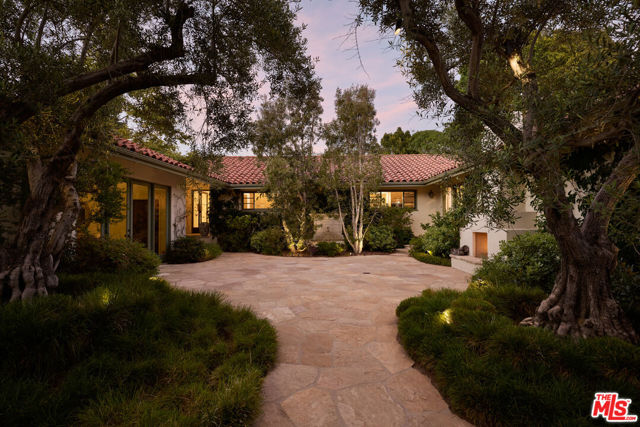 Photo of 1296 Capri Dr