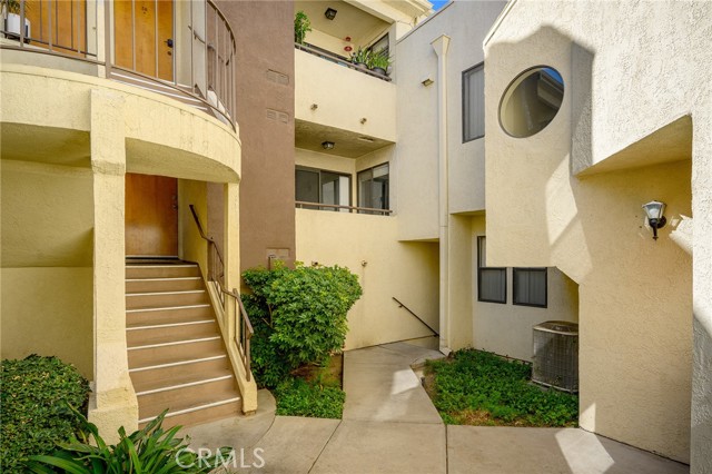 Property photo of 13825 Beaver ST