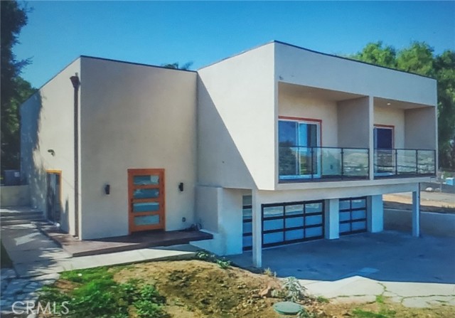Property photo of 21655 Temescal Canyon RD