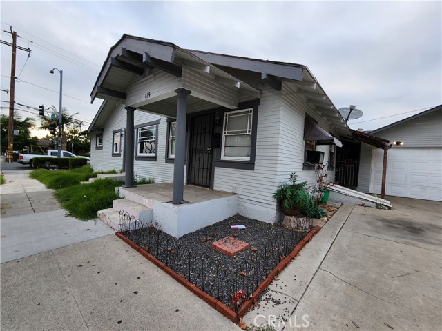 Property photo of 529 S Flower
