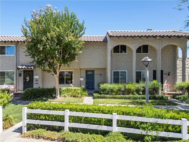 Property photo of 24233 La Glorita CR