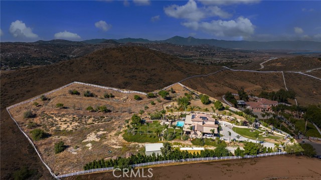 Property photo of 18936 Summerleaf LN