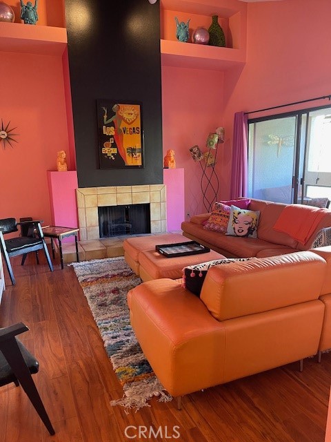 Property photo of 487 Village Square W.