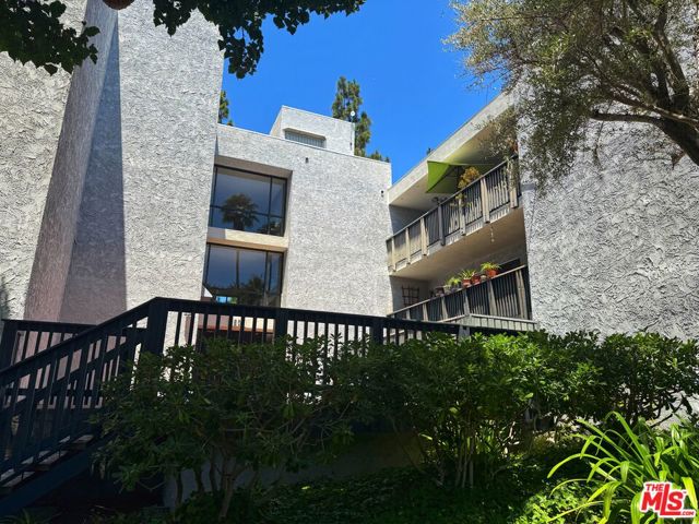 Property photo of 3605 W Hidden LN