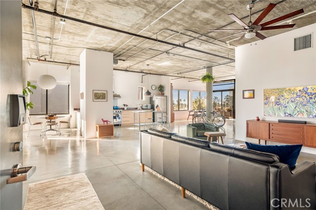 Property photo of 835 Locust AV