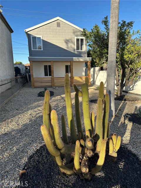 Photo of 2208 W Olympic