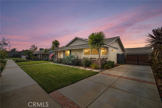 Photo of 760 S Loretta Dr