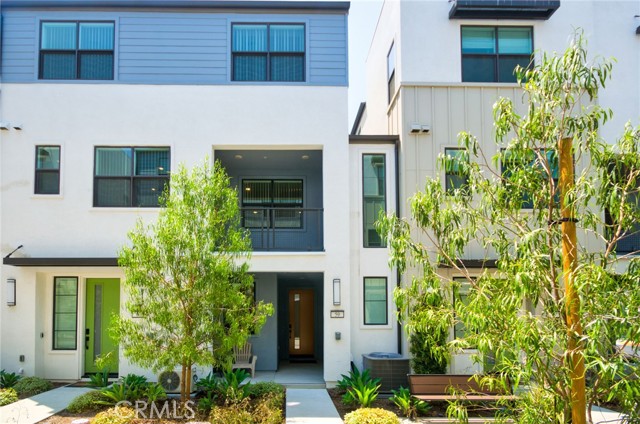 Property photo of 944 N Divino Privado