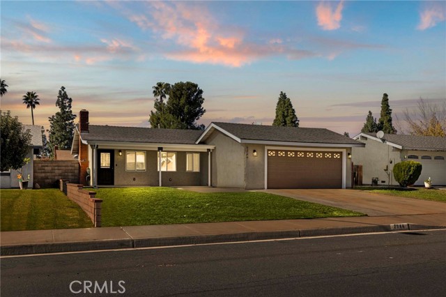 Property photo of 2844 S Cypress Point