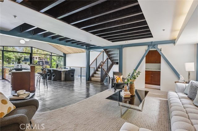 Property photo of 686 Diamond Street