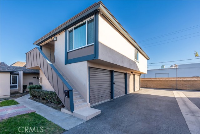 Property photo of 1143 S Clifpark