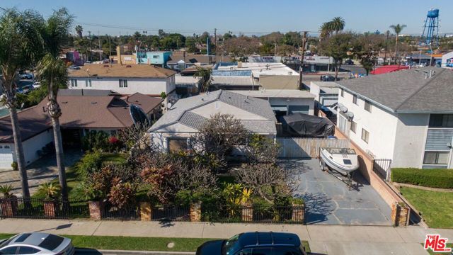 Property photo of 11579 Virginia AV