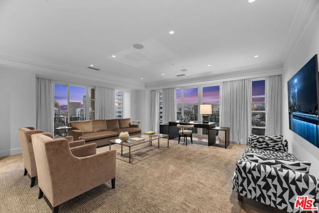 Property photo of 10580 Wilshire BL