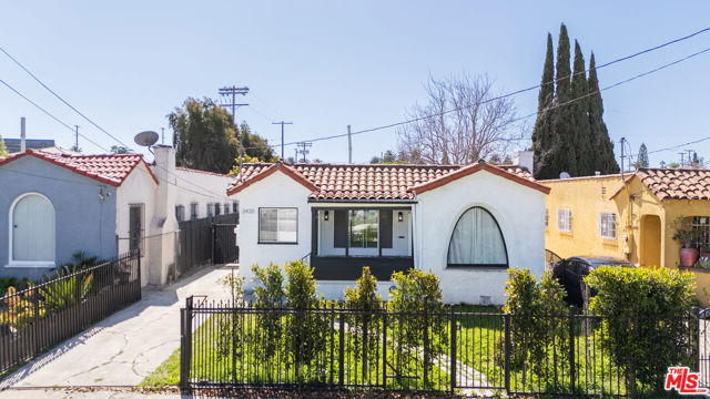 Property photo of 3420 W 71st ST